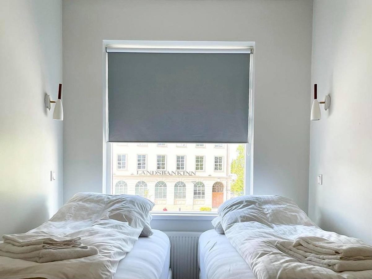 Day Dream Townhall Square Apartments Akureyri Exterior photo